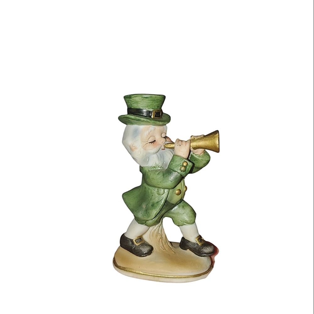 Vintage Lefton horn playing leprechaun figurine